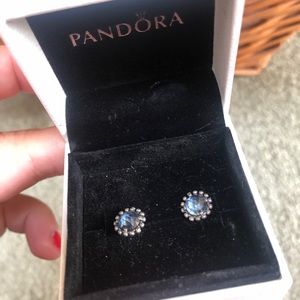 Pandora Jewelry Set — AMAZING price!